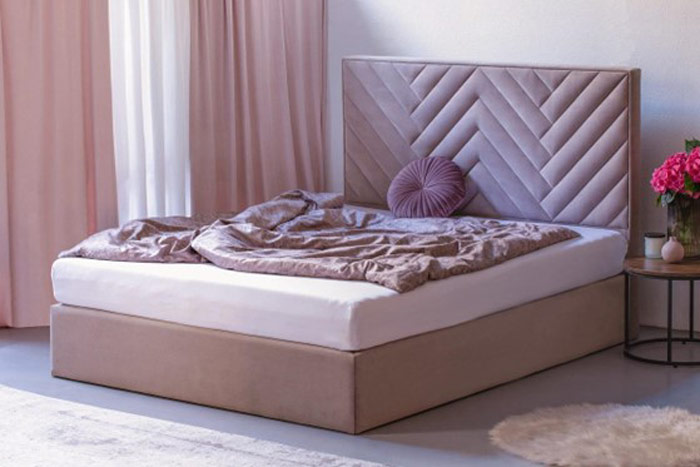 Tapicerowane łóżko kontynentalne do dużej sypialni – zdrowy-sen.eu