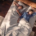 Czy warto zmieniać pościel i kołdrę sezonowo